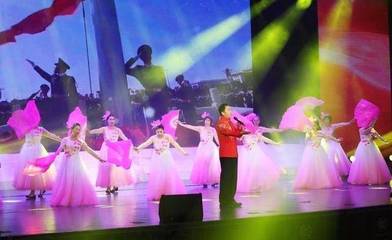 西安市雁塔区2018年首届中国医师节表彰大会暨文艺汇演隆重举行